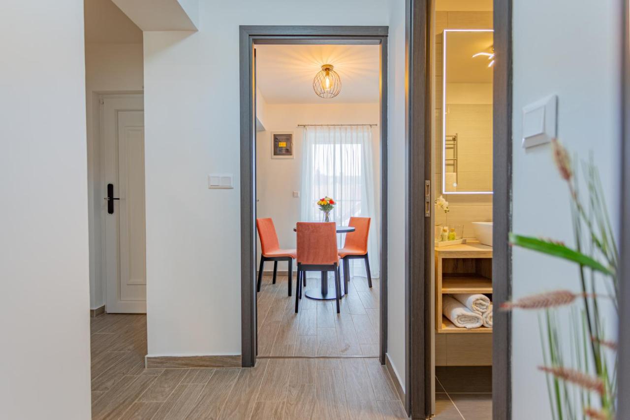 Viktoria Apartman Gyula Eksteriør billede
